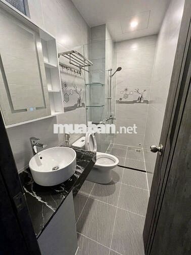 NHÀ ĐẸP KHU K300 -102C Nguyễn Minh Hoàng P12 Q.TB 6X18 350m sàn 4 tầng