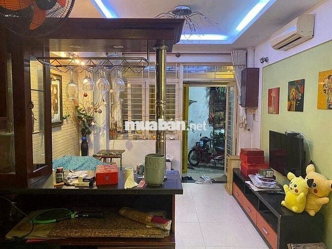 Cho thuê nhà nguyên căn  3PN Cách Mạng Tháng 8