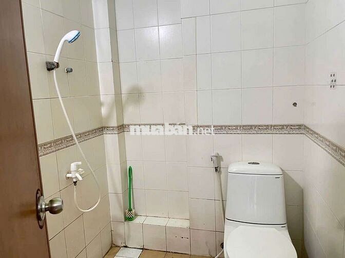 2 PHÒNG NGỦ GIÁ RẺ NỘI THẤT CƠ BẢN BAN CÔNG RIÊNG THOÁNG MÁT