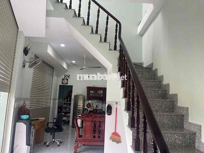 CHỦ KẸT TIỀN – BÁN GẤP NHÀ  (1 TRỆT 1 LẦU) ĐẸP, GIÁ TỐT TẠI BÌNH TÂN