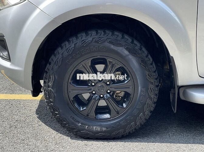 Nissan Navara EL 4x2AT 2016 Xe Gia Đình Cực Đẹp