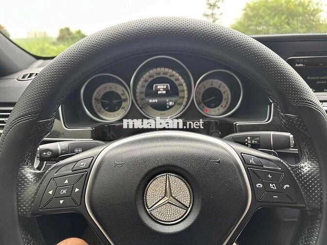 Mercedes benz elass E250 2014 odo 89k km.