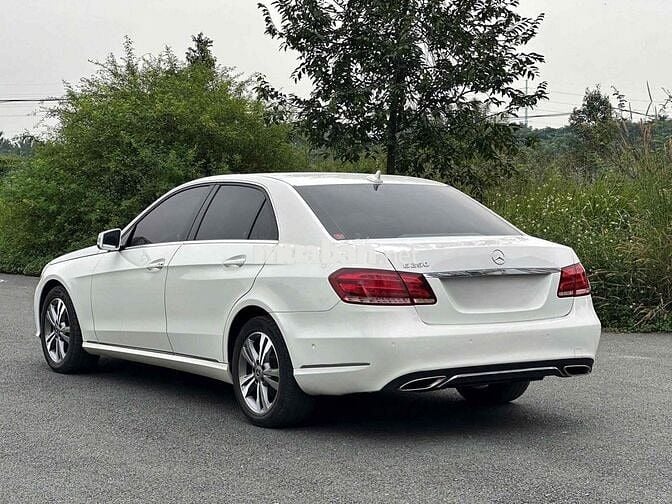 Mercedes benz elass E250 2014 odo 89k km.