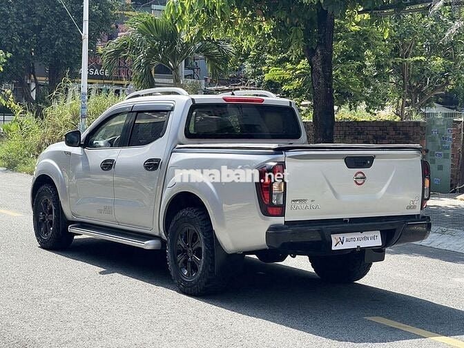 Nissan Navara EL 4x2AT 2016 Xe Gia Đình Cực Đẹp