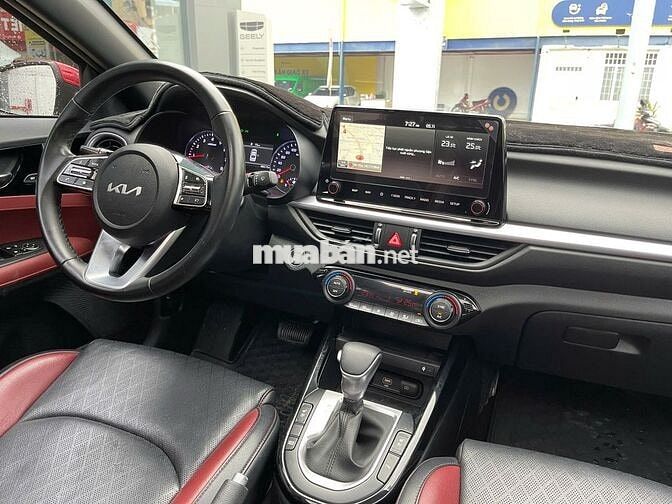 KIA K3 1.6 PREMIUM 2021 GIA ĐÌNH LƯỚT ĐẸP VAY 75%