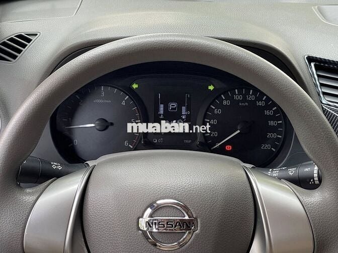 Nissan Navara EL 4x2AT 2016 Xe Gia Đình Cực Đẹp