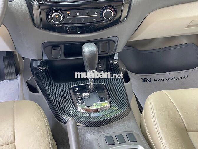 Nissan Navara EL 4x2AT 2016 Xe Gia Đình Cực Đẹp