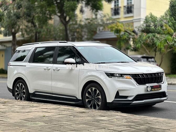 Carnival Luxury 8 Ghế 2024, 11.000km BH hãng 2027