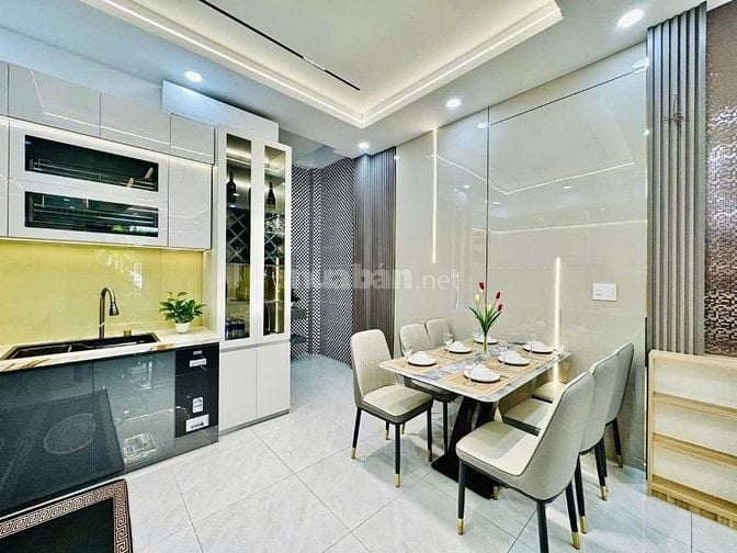 Bán gấp nhà Võ Văn Ngân. Bình Thọ. Thủ Đức. Giá 3 tỷ 550. Thương lượng