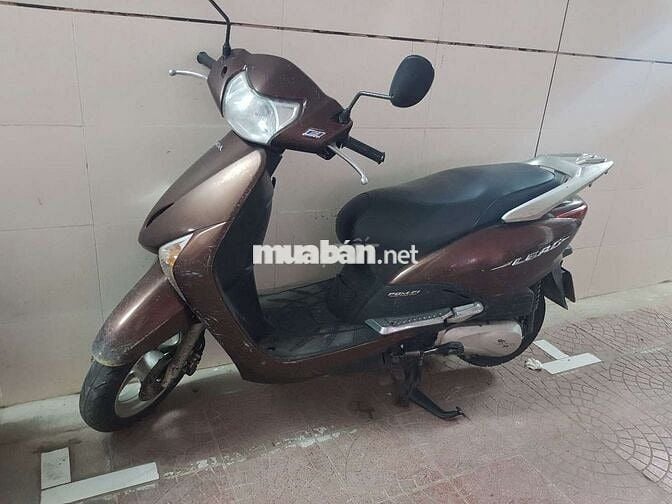 Dư xe, nhà trật cần bán Lead 2012