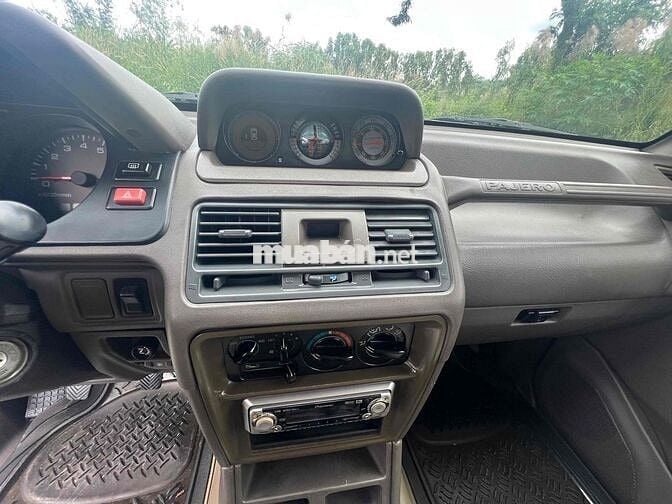 TRẦN GIAN CÒN XÓT LẠI EM MITSU PAJERO V45 SIÊU CỌP