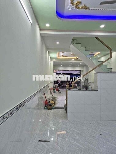 BÁN NHÀ MẶT TIỀN 6M,102M2, TÂN ĐÔNG HIỆP, TP HỒ CHÍ MINH(BÌNH DƯƠNG)