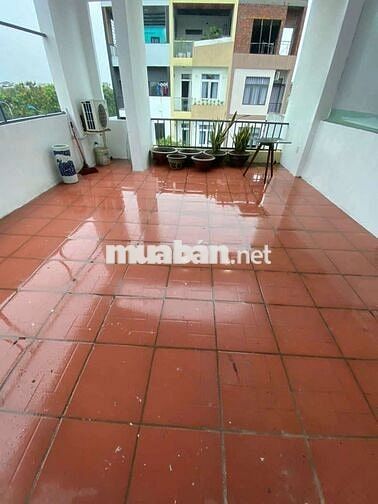 NHÀ 3 TẦNG SẠCH ĐẸP, 105M2, 3PN, GẦN TRỤC NGUYỄN SINH SẮC, GẦN BIỂN