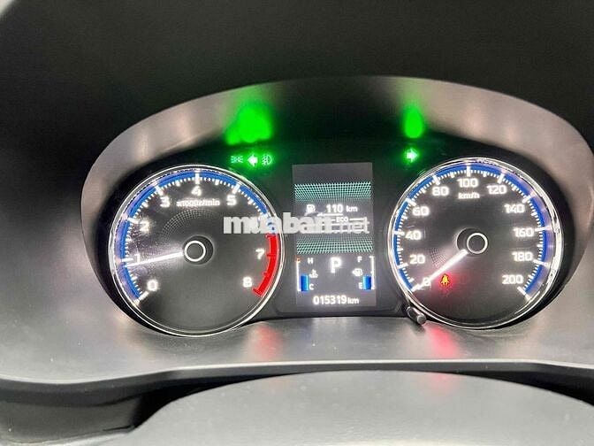 Mitsubishi Xpander Cross lướt.