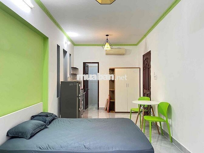 Studio Ban Công Rộng 35M2 Ngay Gần Phú Mỹ Hưng, Crescent mall Quận 7