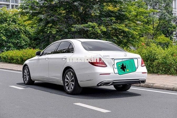 Mercedes Benz E Class 2018 E200 - 45000 km