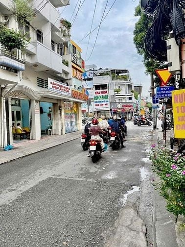 Nhà 5 Tầng 8x20(161m2) Mặt Tiền Nội Bộ Ung Văn Khiêm - Đại Học Hutech