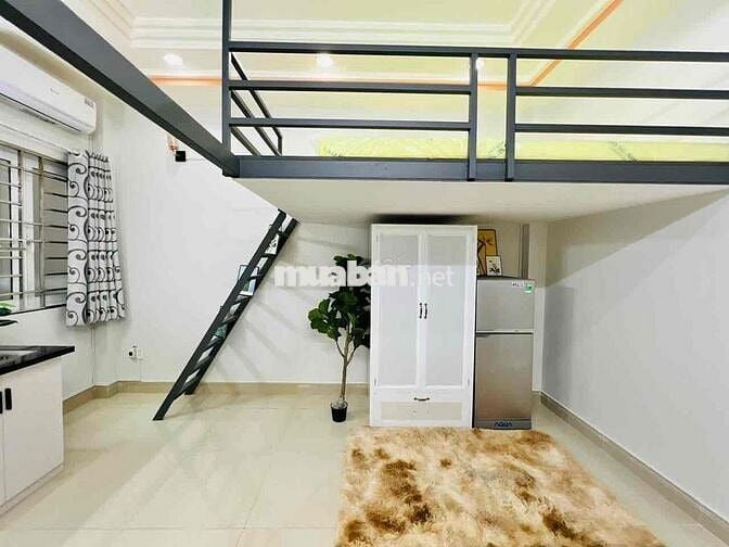 DUPLEX CỬA SỔ TRỜI FULL NỘI THẤT GIÁ HSSV KẾ BÊN Q5