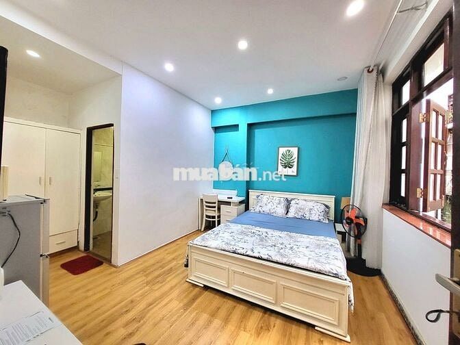 Căn Hộ Thoáng Cho Thuê Ngay phố Nhật Lê Thánh Tôn Q1