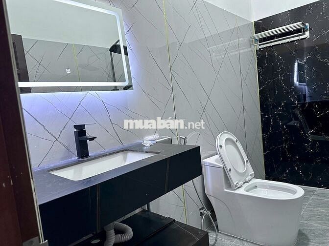 Căn Hộ Tách Bếp  Full nội thất máy giặt riêng ngay Nowzone Đh SG