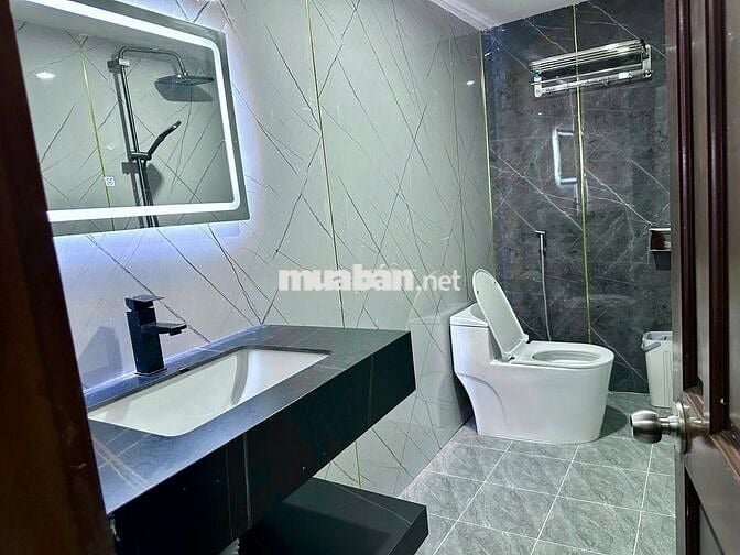 Căn Hộ Tách Bếp  Full nội thất máy giặt riêng ngay Nowzone Đh SG