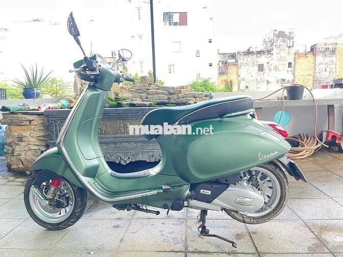 Chính chủ cần bán vesspa mua mới 6/2021