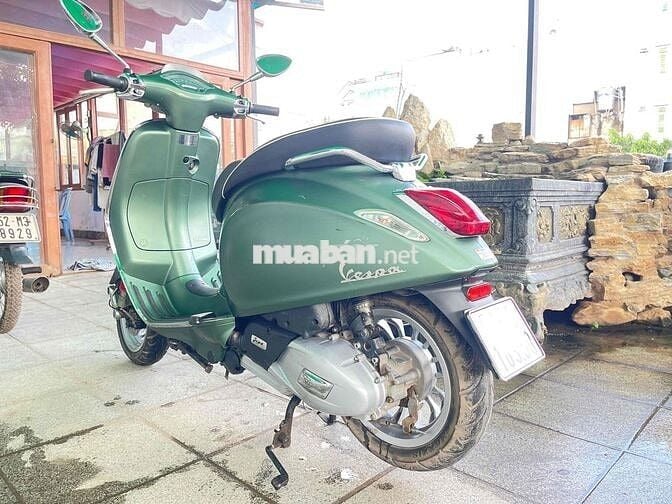 Chính chủ cần bán vesspa mua mới 6/2021