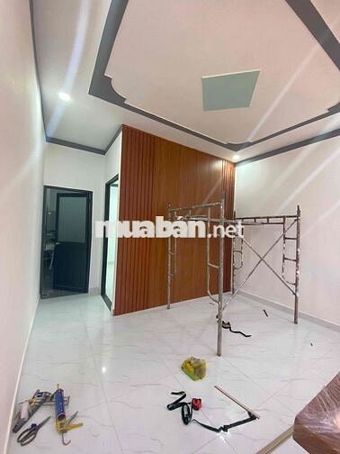 Nhà mới 425tr đường ôtô cách ngã 3 giồng 5phút cách sân bay TSN 40phút