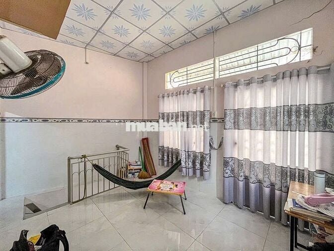 BÁN NHÀ MỚI - NẰM CÁCH ST VINCOM HÙNG VƯƠNG 50M