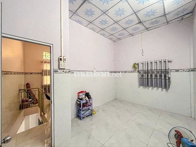 BÁN NHÀ MỚI - NẰM CÁCH ST VINCOM HÙNG VƯƠNG 50M