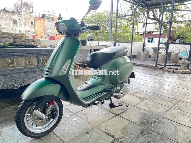 Chính chủ cần bán vesspa mua mới 6/2021