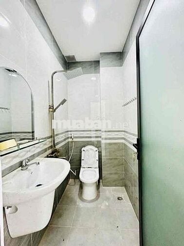 Bán nhà mới ở ngay 4 tầng hẻm thông sát mặt tiền đường 3/2 quận 10