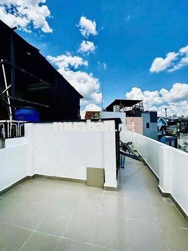 Bán nhà mới ở ngay 4 tầng hẻm thông sát mặt tiền đường 3/2 quận 10