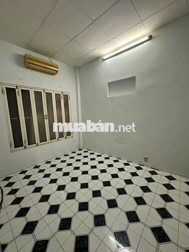 NHÀ 1\ DƯƠNG QUẢNG HÀM P5  2PN2WC  GIÁ 10TR TL