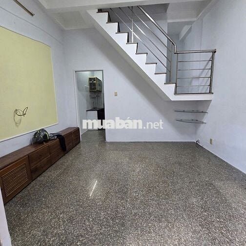 NHÀ 1\ DƯƠNG QUẢNG HÀM P5  2PN2WC  GIÁ 10TR TL