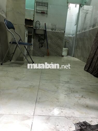 Nhà nguyên căn, 1 lầu,mới sửa sạch đẹp, 2.5m x 7m, đất:15m2,DTsd: 33m2