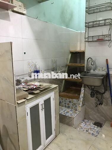 Nhà nguyên căn, 1 lầu,mới sửa sạch đẹp, 2.5m x 7m, đất:15m2,DTsd: 33m2