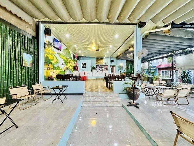 Cần sang gấp quán cafe góc 2 mặt tiền