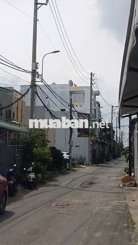 Cho thuê nhà 1 trệt 1 lửng 2 lầu, sát cạnh MB Bank Tây Sài Gòn, Tô Ký