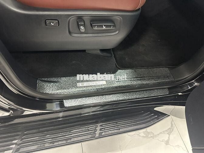 Lexus LX 570 Xuất Mỹ sản xuất 8/2018