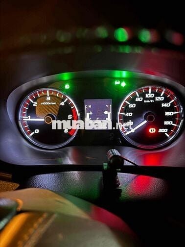 bán tải 2 cầu rin, bền, mạnh, tiết kiệm nhiên liêu