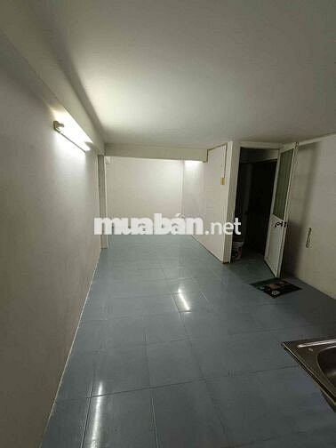 Nguyễn Ảnh Thủ Trung Chánh Hóc Môn