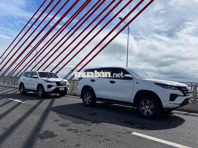 Toyota Fortuner 2021 2.4G 4x2 MT - 200000 km