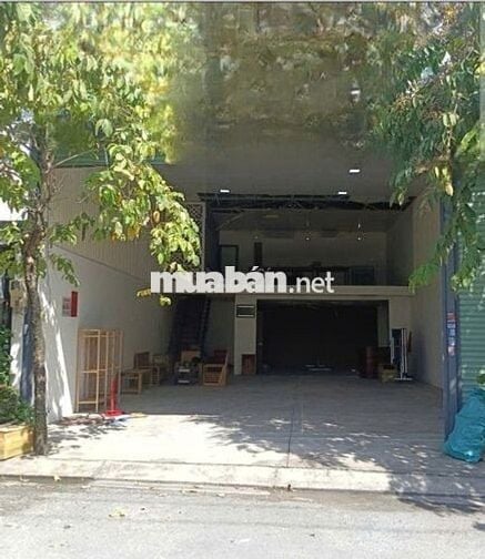 Cho thuê Mặt băng 200m2 MT đường nhựa gần Tô Ký ngã ba bầu HM