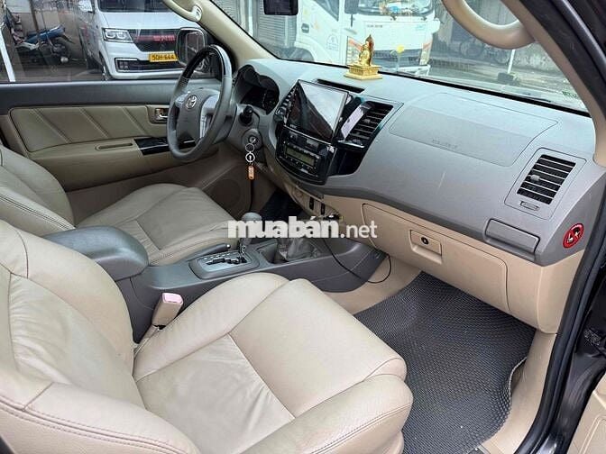 Fortuner 2.7V 4x4 2012, máy xăng, 2 cầu