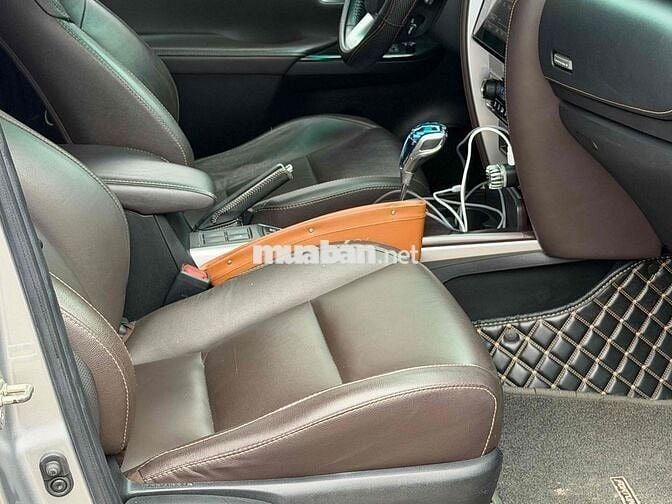 Fortuner 2.7V 4x2 2019, máy xăng, 1 cầu