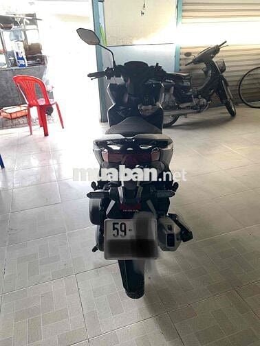 Xe Vario 125 màu xanh nhám, mới 90%