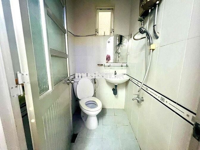 KHANG CHO THUÊ NHÀ GẦN ĐẦM SEN 4 TẦNG 3PN4WC HẺM XE HƠI 6M CHỈ 12TR/TH