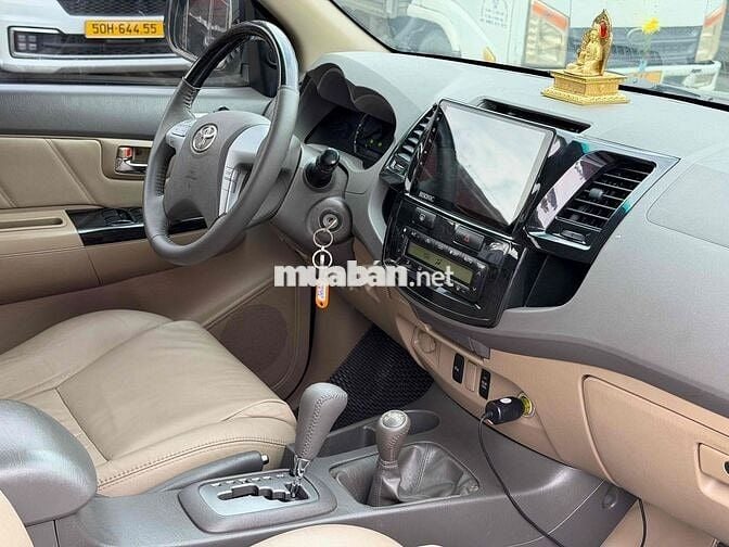 Fortuner 2.7V 4x4 2012, máy xăng, 2 cầu