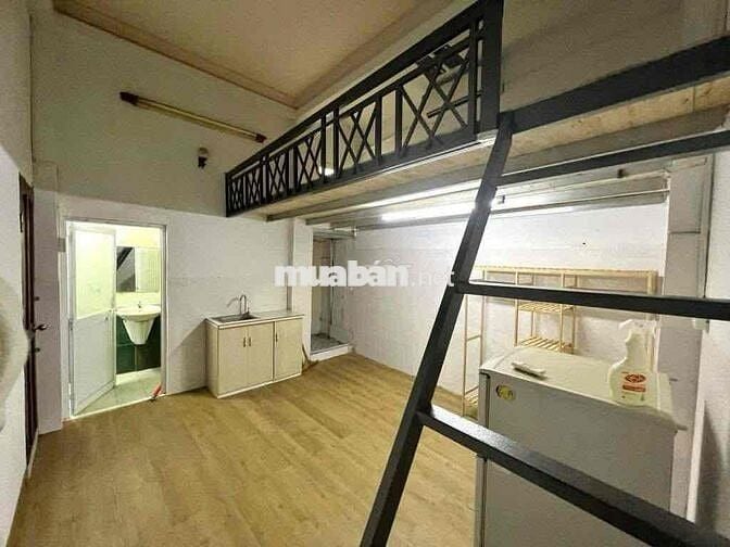 Phòng trọ Quận 10 cách UEH csB 300m